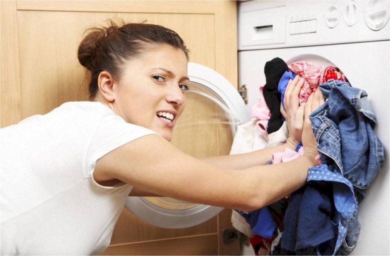Những thói quen sai lầm khi sử dụng máy giặt